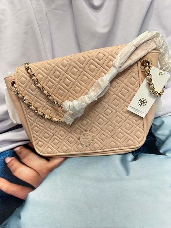 Tory Burch Handbags - (new+tag) Tory Burch Quilted Chain Shoulder Bag / Crossbody Pale Pink Apricot